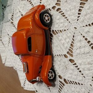Metal die cast Hot Rod model car Excellent used condition scale 1/18